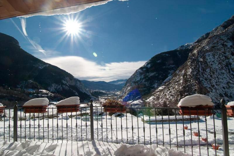 Hostal Parque Natural Benasque Exterior photo