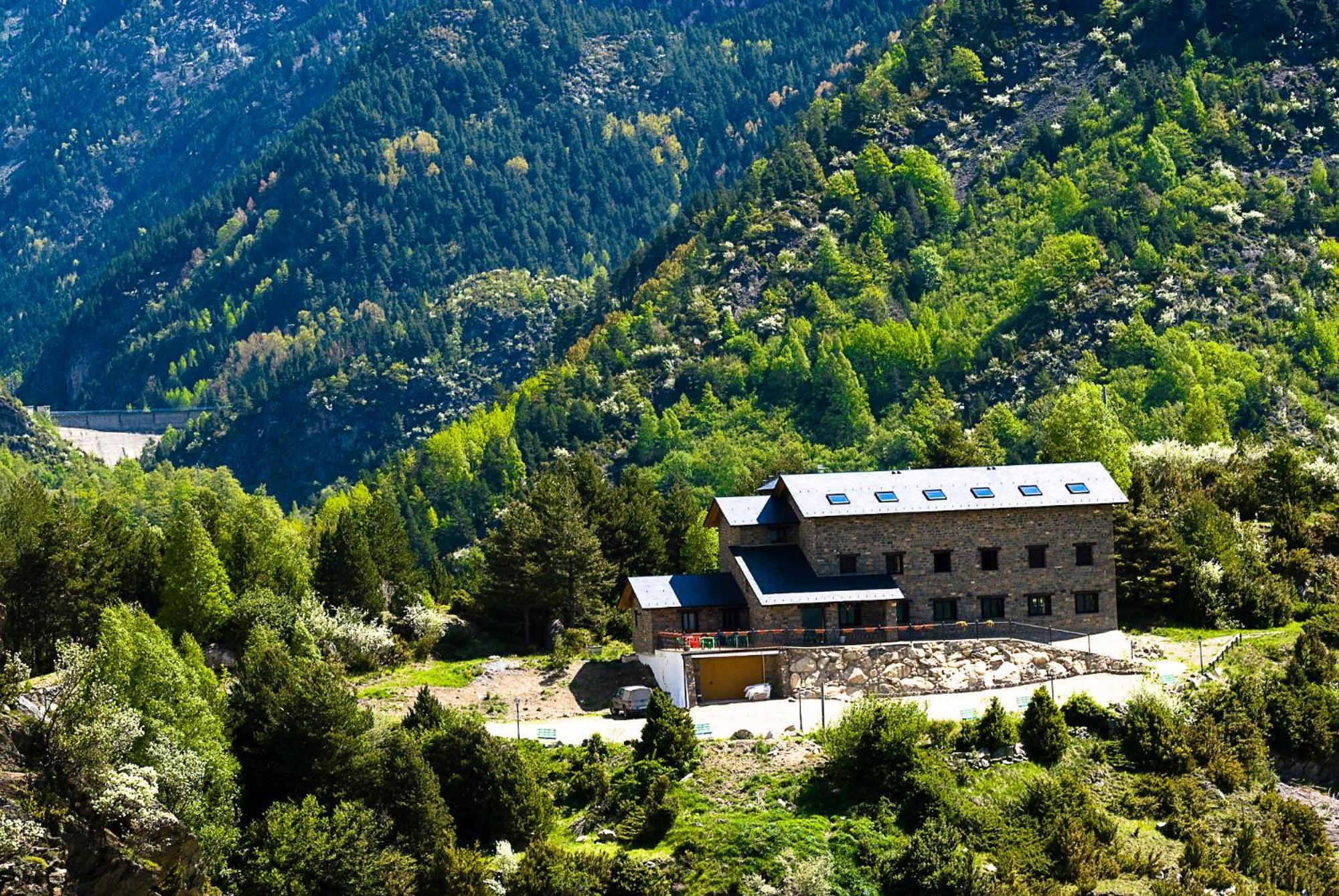 Hostal Parque Natural Benasque Exterior photo