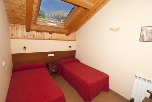 Hostal Parque Natural Benasque Exterior photo