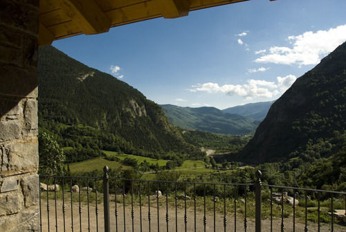 Hostal Parque Natural Benasque Exterior photo