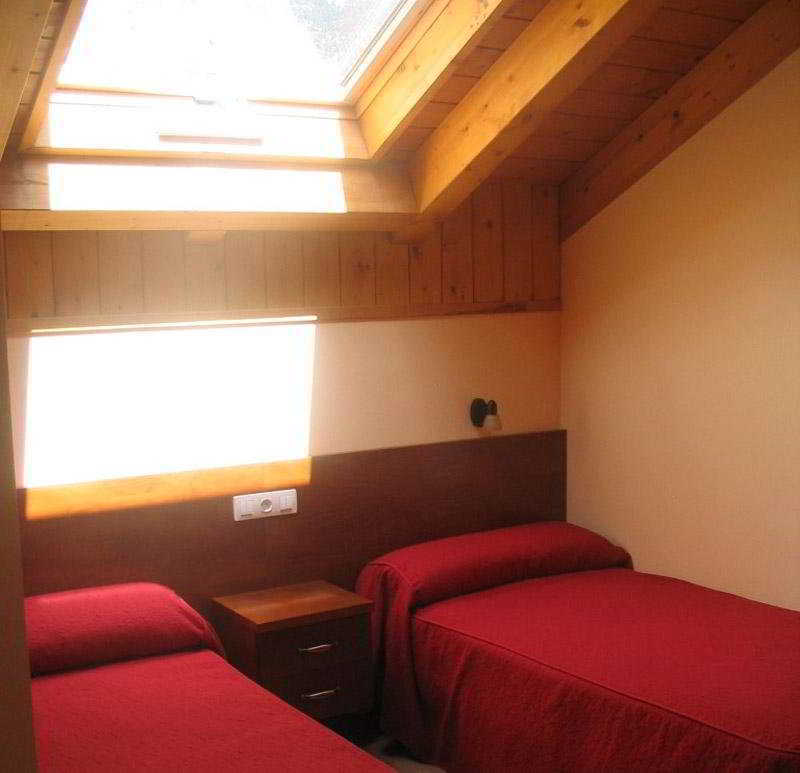 Hostal Parque Natural Benasque Exterior photo